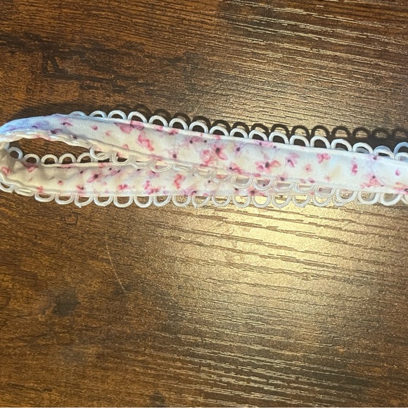 White Fox Boutique Pink Floral Crop Top - Picture 4 of 5